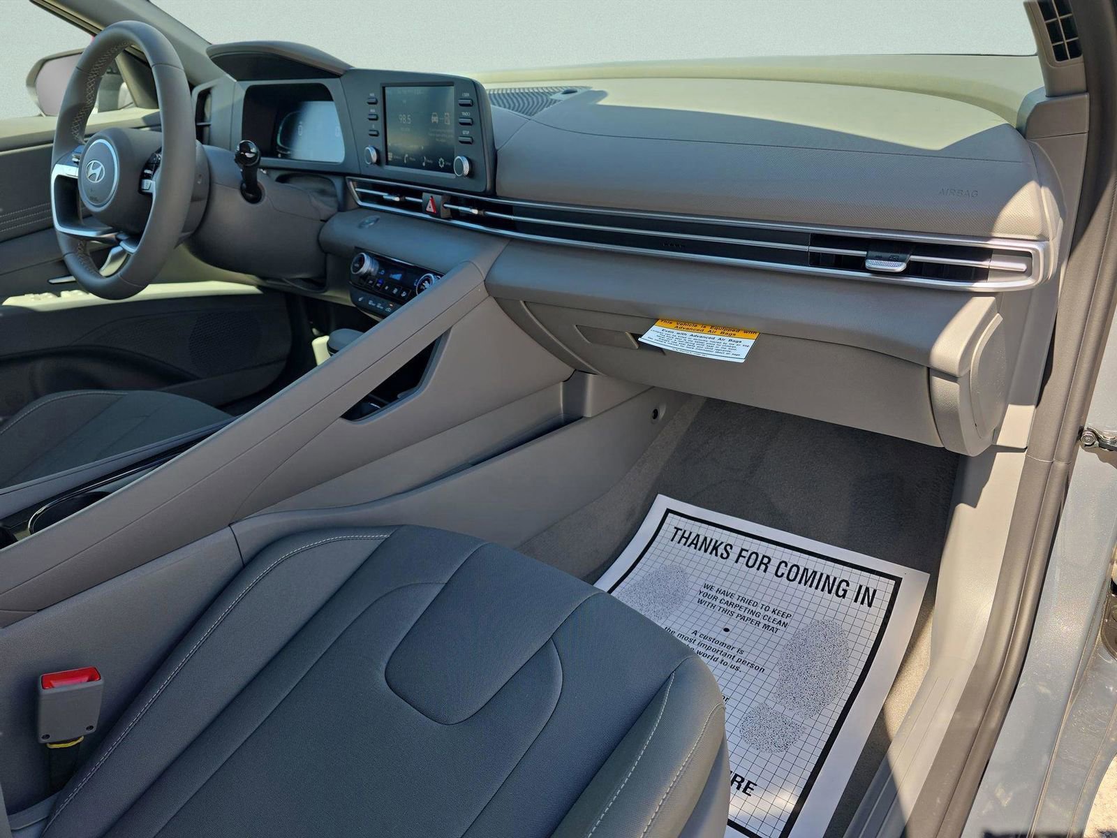 New 2026 Hyundai Elantra SEL Sport image 9