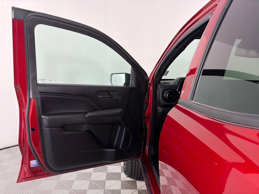 Used 2023 Chevrolet Colorado Trail Boss w/ Advanced Trailering Package image 9