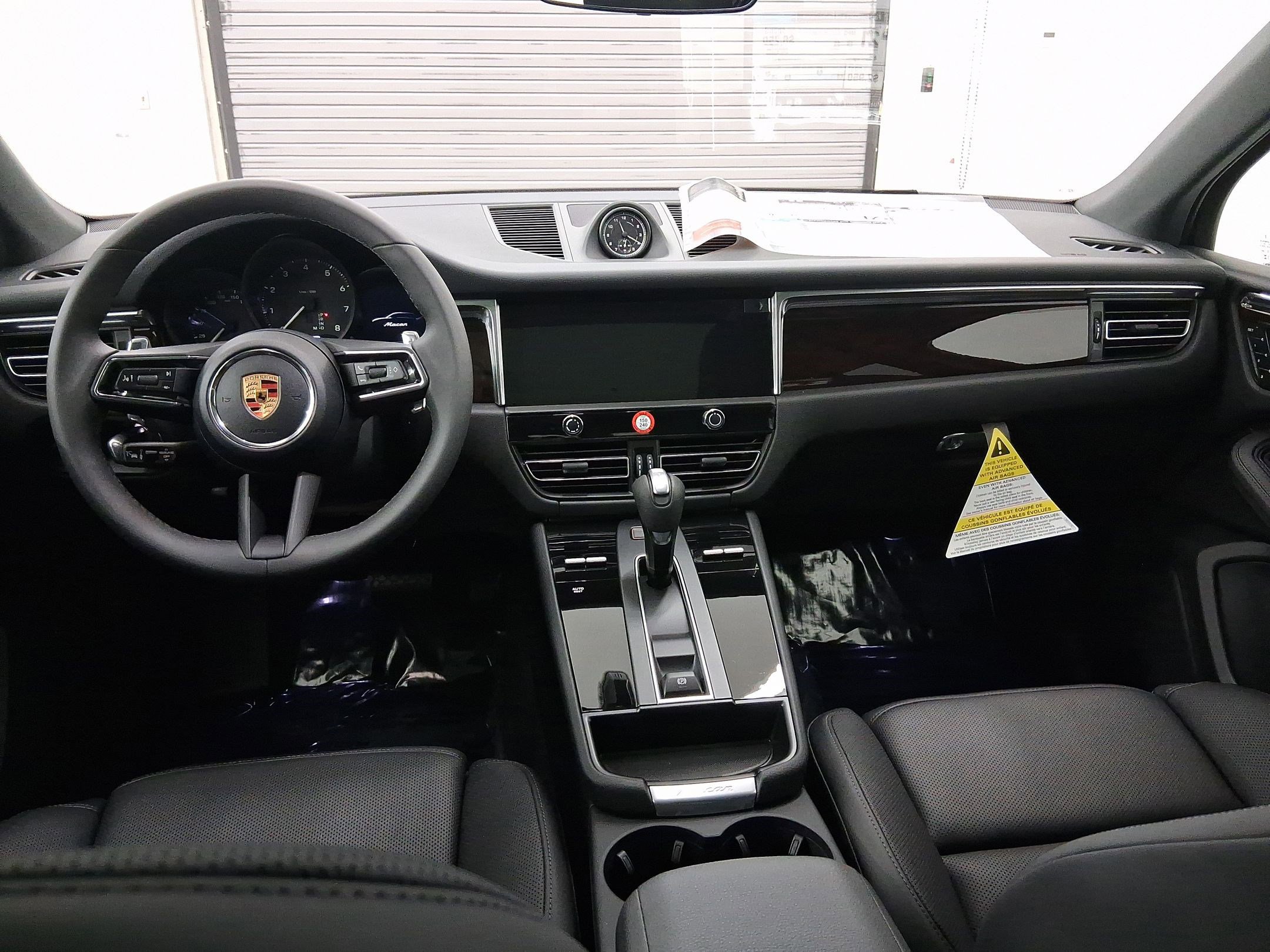 Used 2026 Porsche Macan image 15