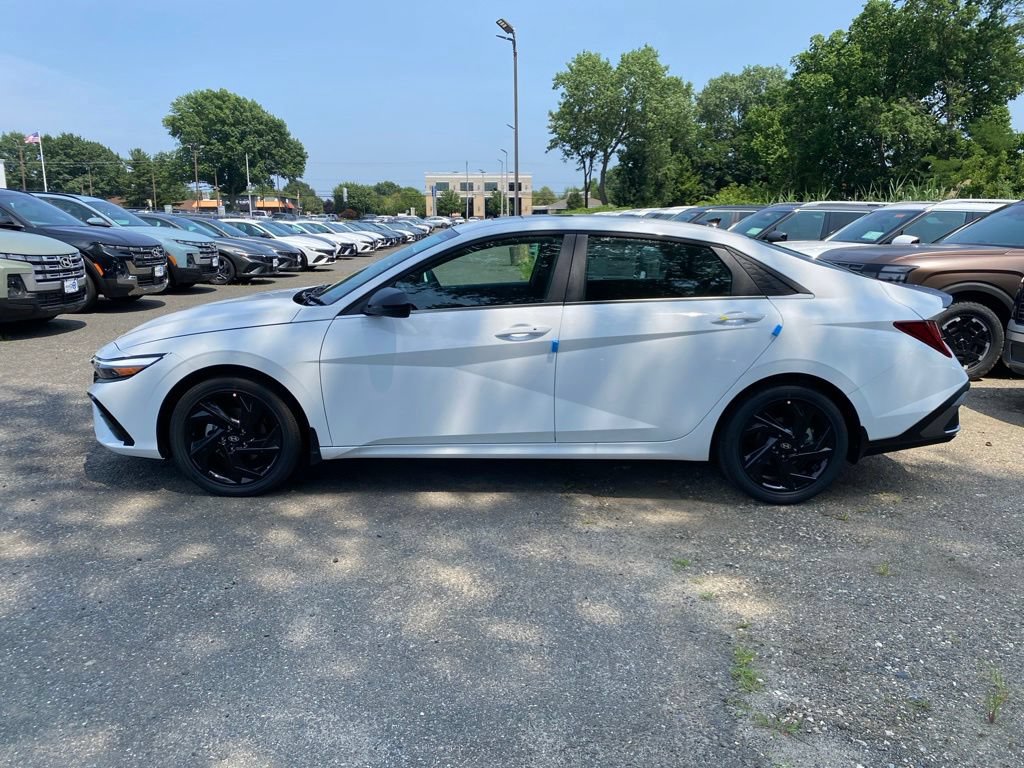New 2026 Hyundai Elantra SEL Sport Premium FWD image 7