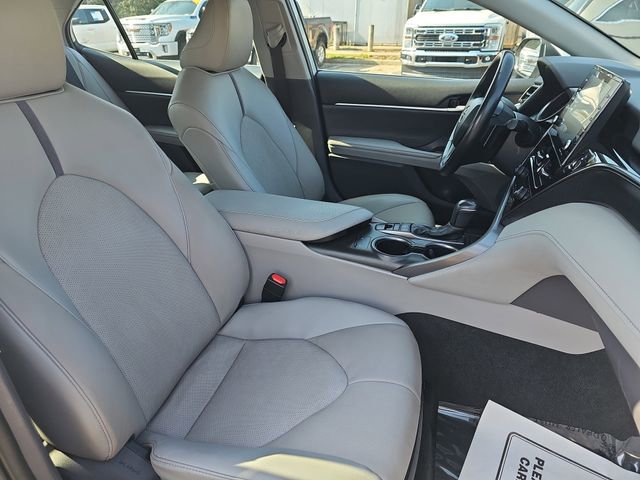 Used 2023 Toyota Camry XSE image 10