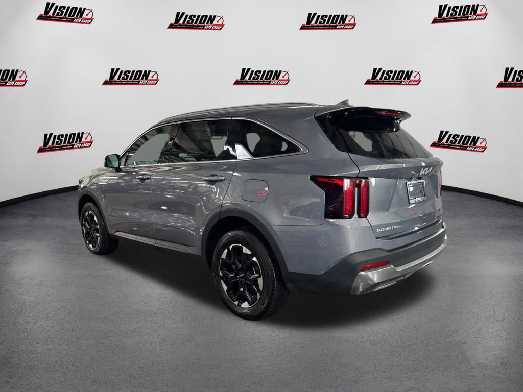 New 2025 Kia Sorento S image 7