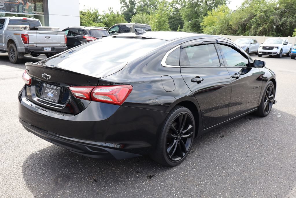 Used 2021 Chevrolet Malibu LT w/ Midnight Edition FWD image 3