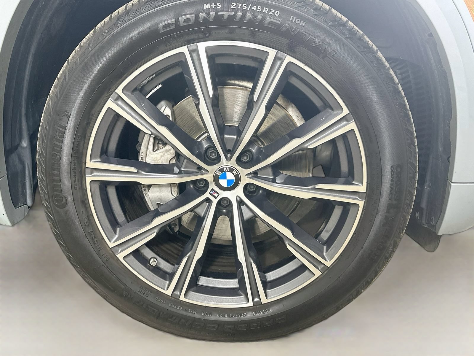 Used 2026 BMW X5 xDrive40i w/ M Sport Package AWD/4WD image 11