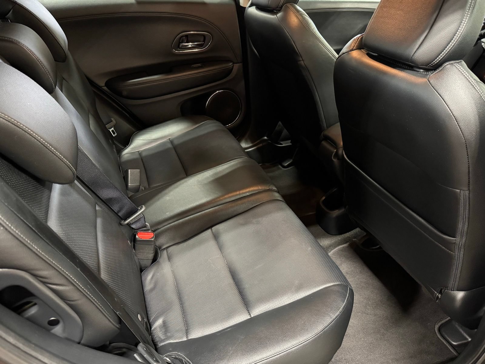 Used 2020 Honda HR-V Touring image 47