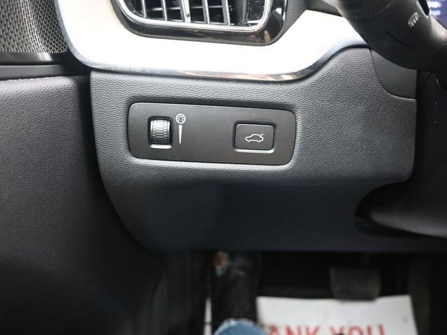 Used 2022 Volvo XC60 B5 Inscription w/ Advanced Package image 29