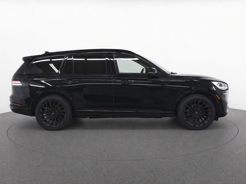 Used 2021 Lincoln Aviator Reserve w/ Equipment Group 210A AWD/4WD image 11
