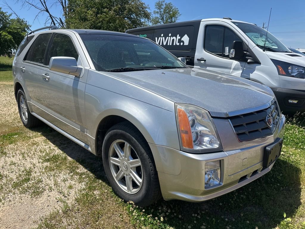 Used 2004 Cadillac SRX w/ Preferred Equipment Group AWD/4WD image 2