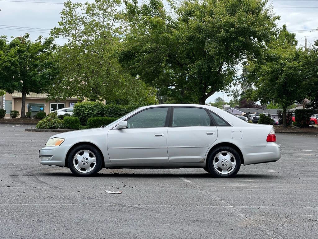 Used 2004 Toyota Avalon XL FWD image 2