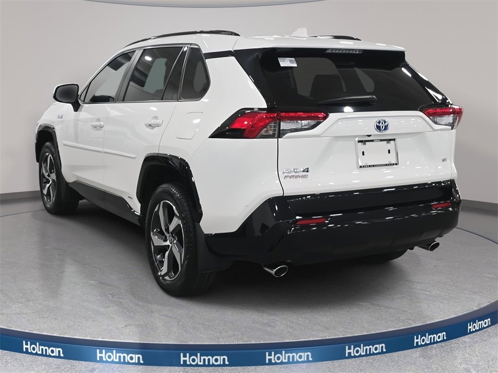 Used 2021 Toyota RAV4 SE image 8