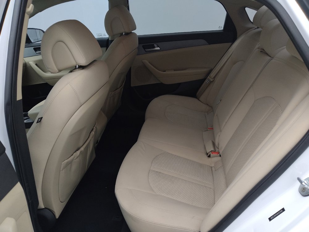 Used 2017 Hyundai Sonata SE image 18