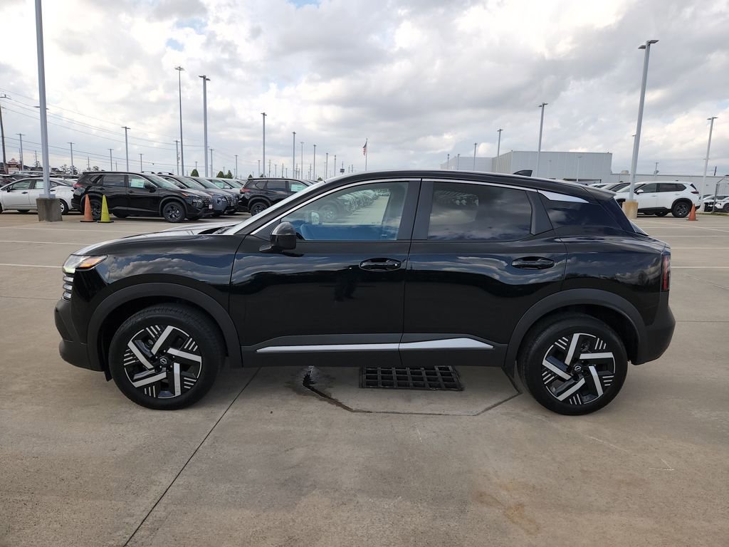 Used 2025 Nissan Kicks SV image 8