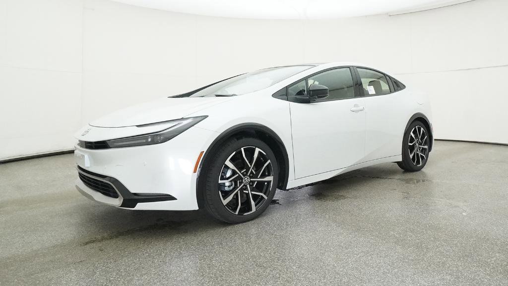New 2025 Toyota Prius Plug-In Hybrid image 6