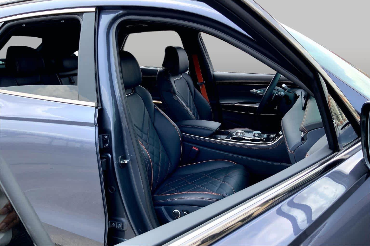 Used 2026 Genesis GV70 3.5T Sport Prestige AWD/4WD image 9
