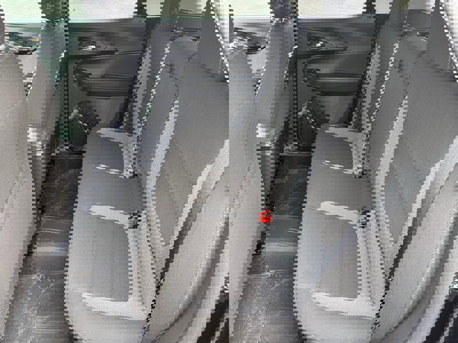 Used 2021 Chevrolet TrailBlazer LT w/ Sun and Liftgate Package image 7