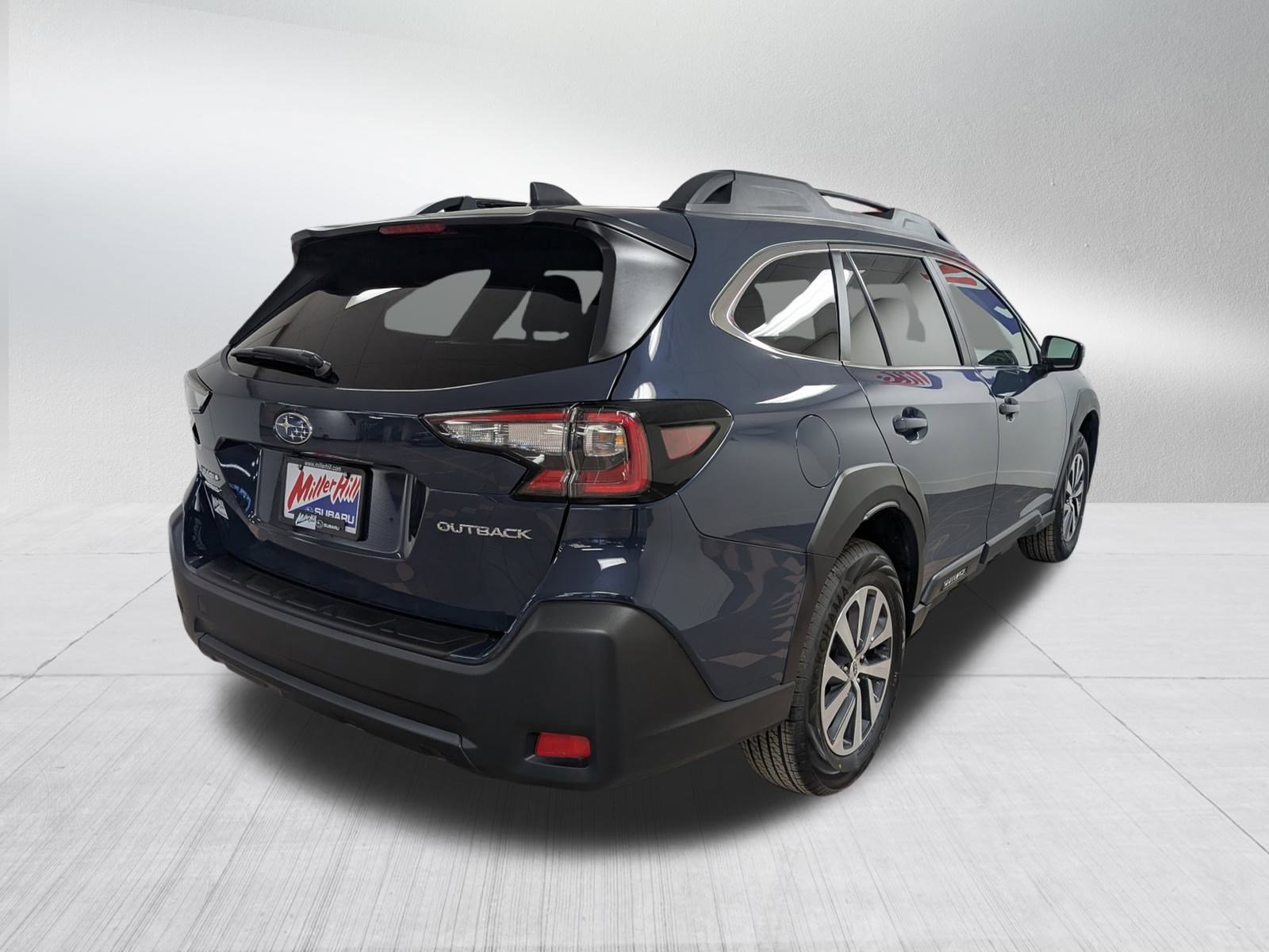 Used 2025 Subaru Outback Premium image 15