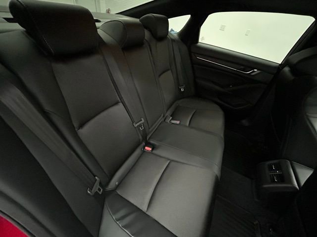 Used 2018 Honda Accord Sport image 33