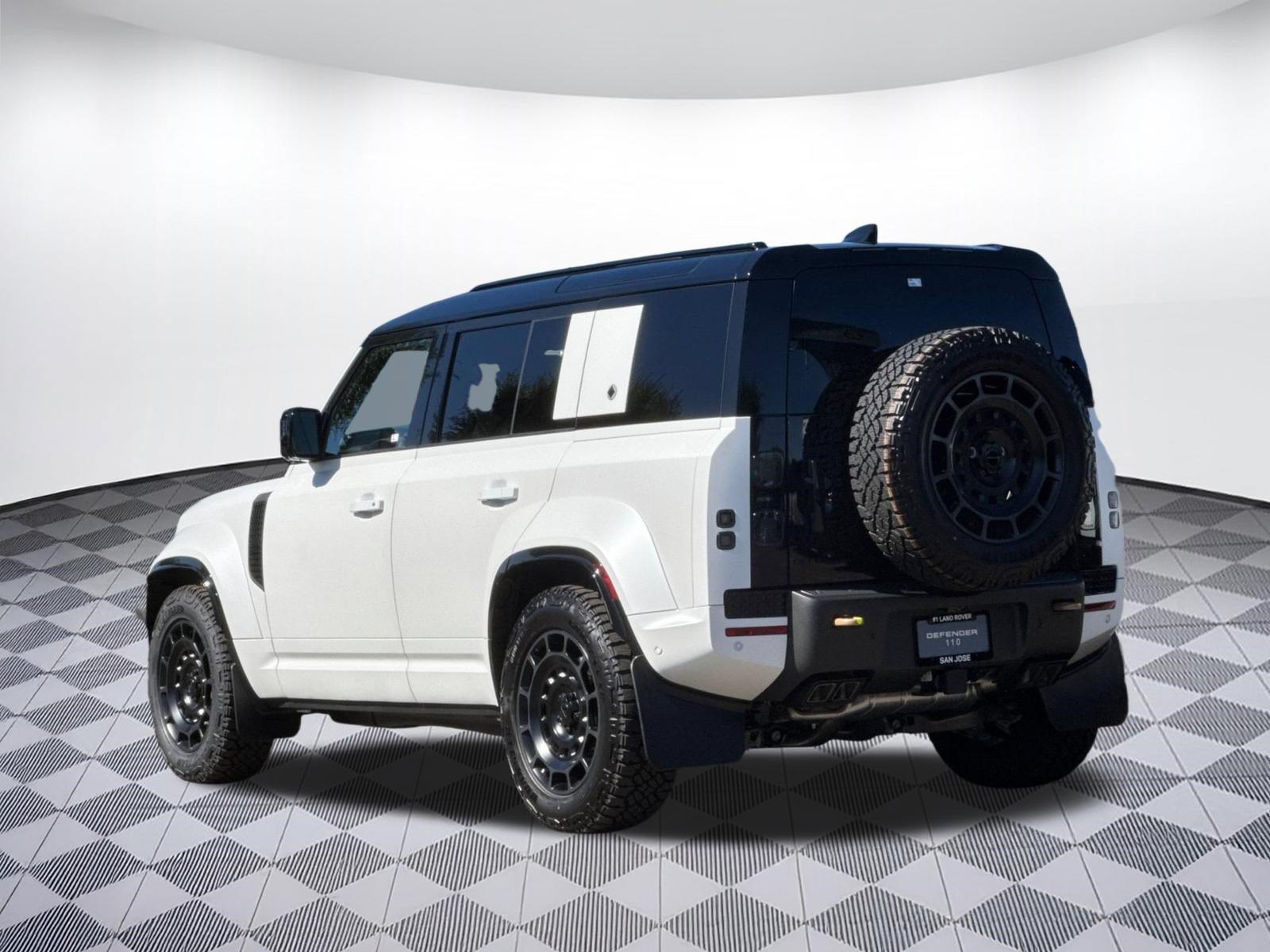 New 2026 Land Rover Defender 110 OCTA AWD/4WD image 3