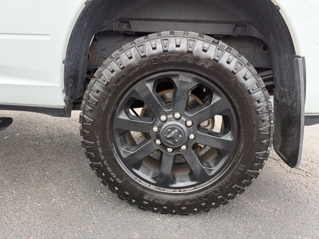 Used 2022 RAM 3500 Big Horn w/ Night Edition AWD/4WD image 15