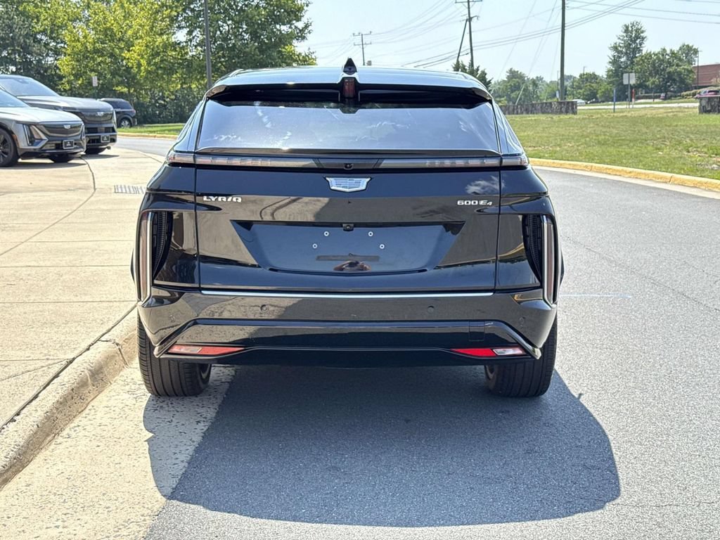 Certified 2025 Cadillac Lyriq Luxury w/ LPO, Floor Liner Package AWD/4WD image 24