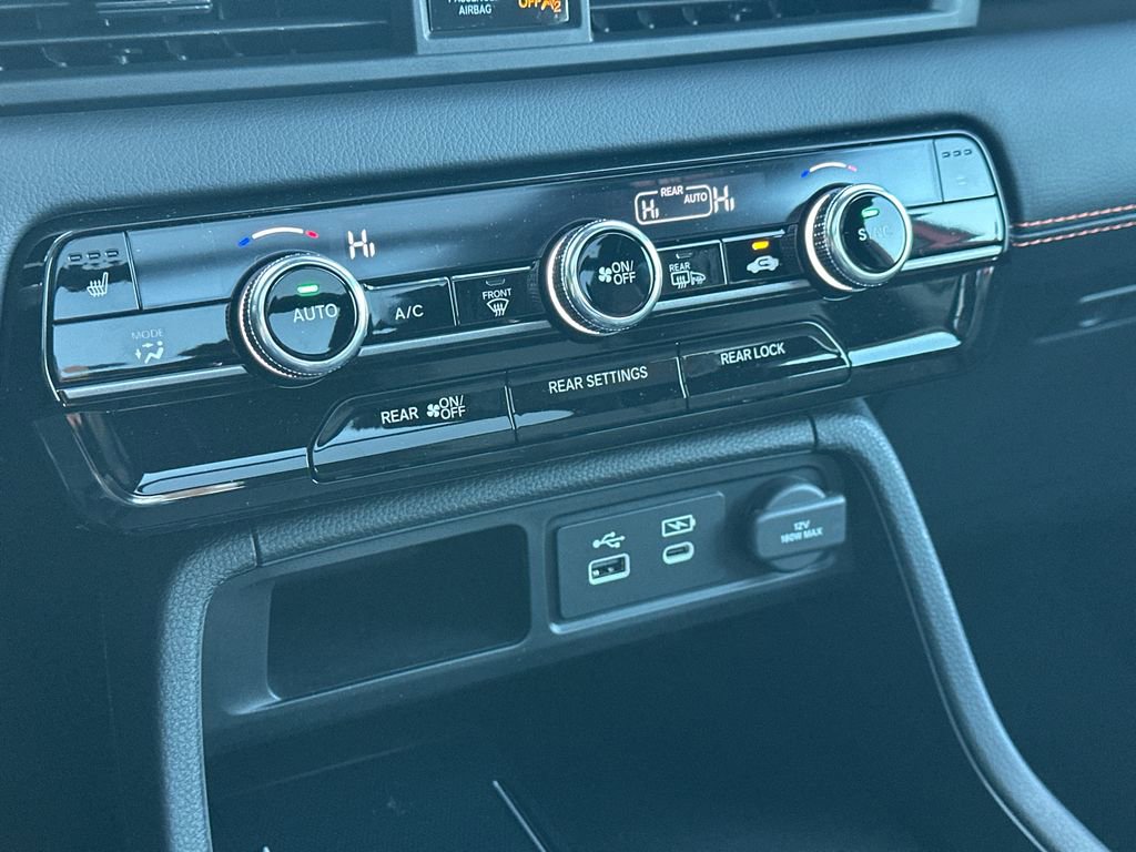 New 2025 Honda Pilot TrailSport image 30