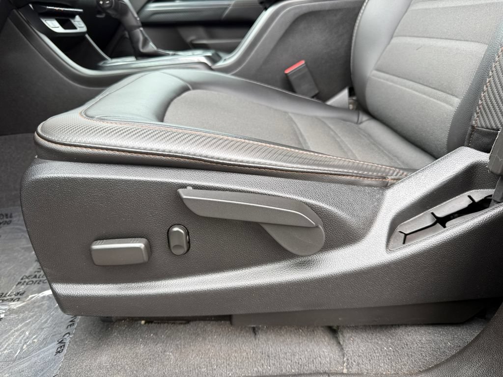 Used 2021 GMC Canyon AT4 w/ Driver Alert Package AWD/4WD image 10