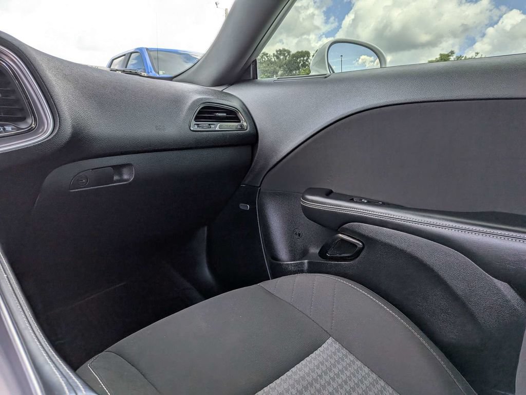 Used 2022 Dodge Challenger SRT Hellcat RWD image 17