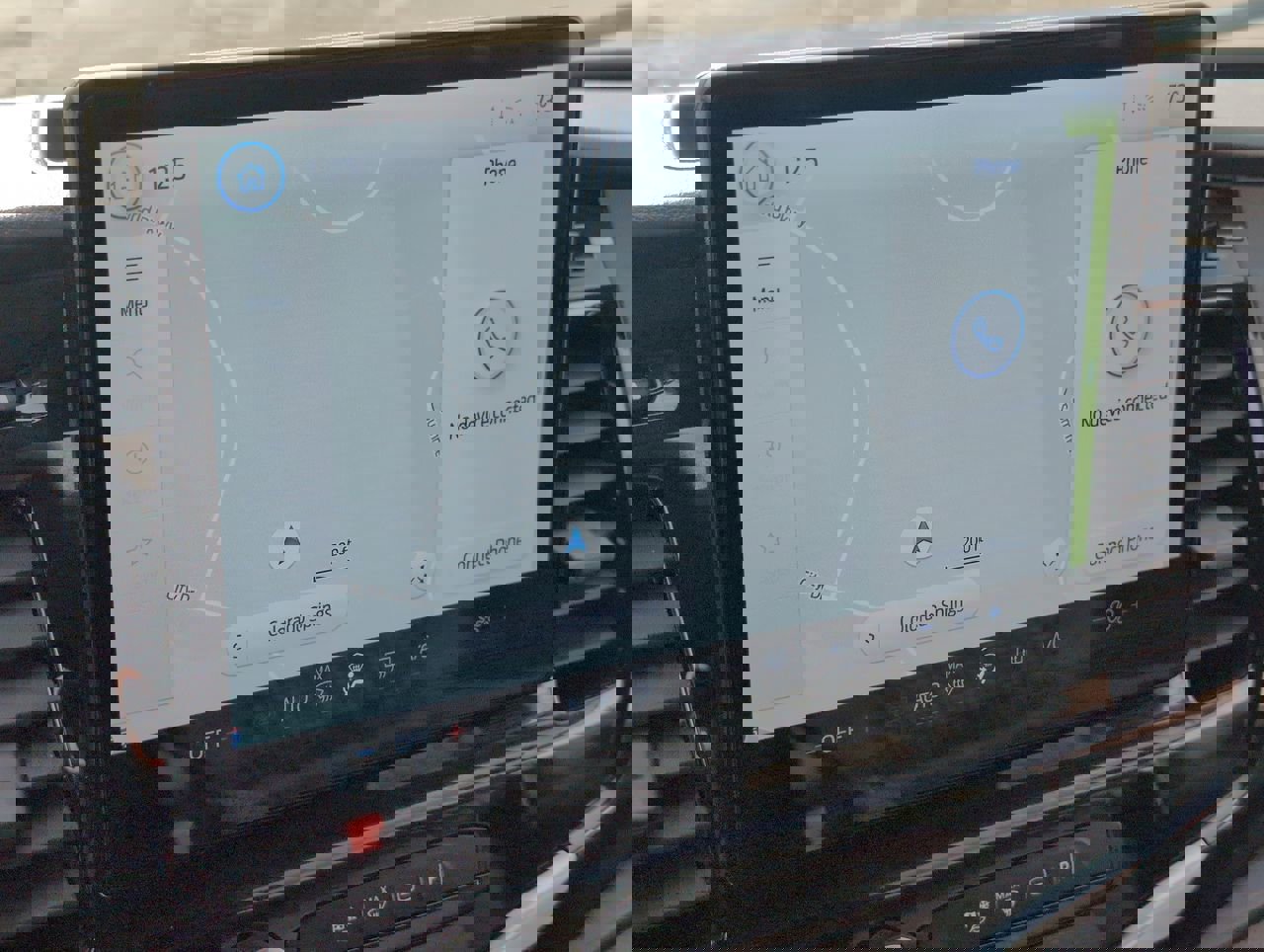 Used 2023 Ford Transit 350 XLT image 19