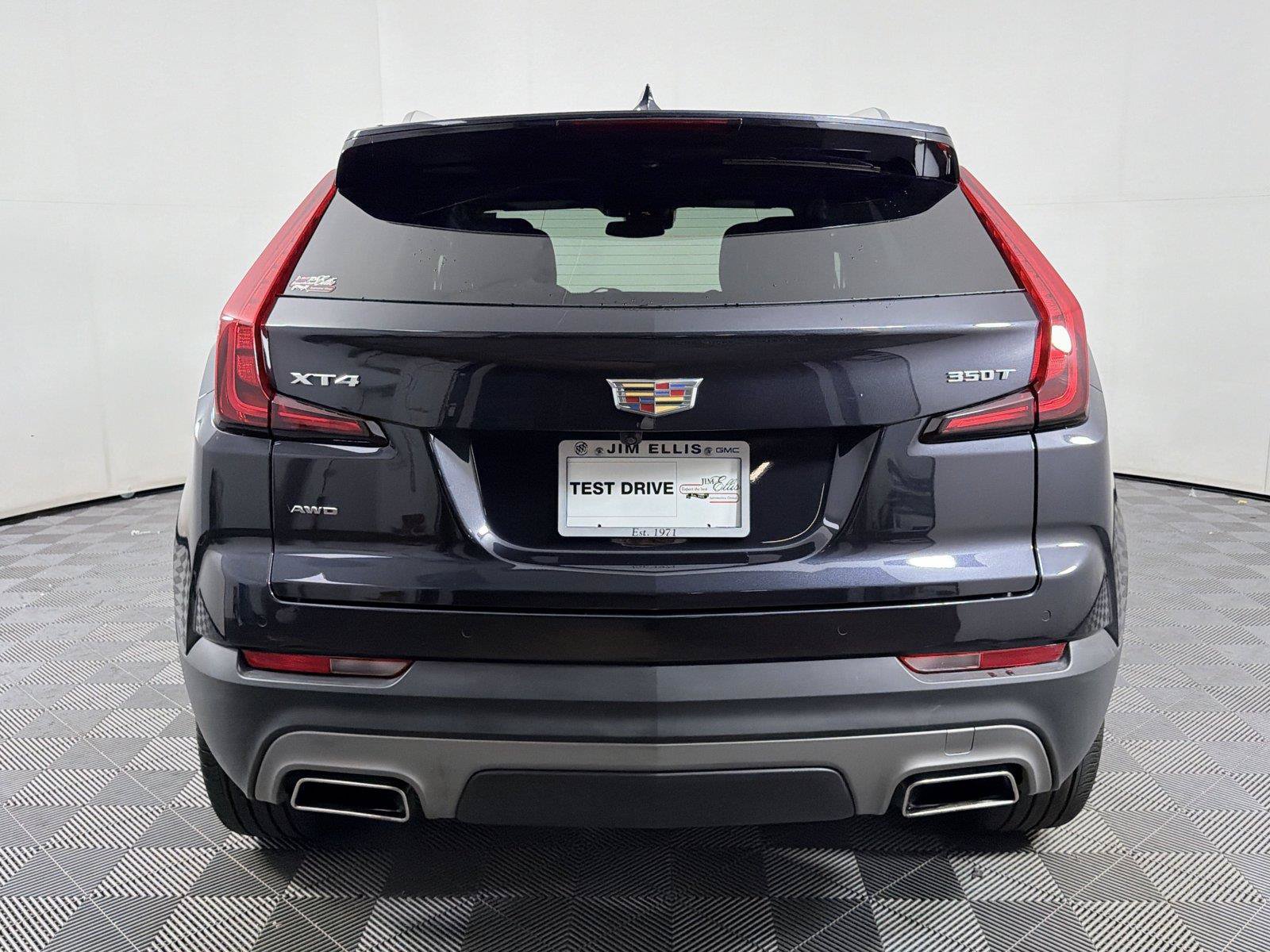 Certified 2023 Cadillac XT4 Premium Luxury AWD/4WD image 5