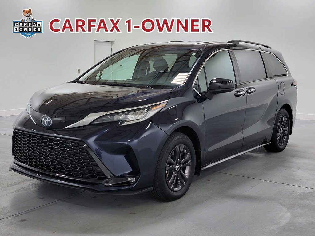 Certified 2024 Toyota Sienna XSE AWD/4WD image 4