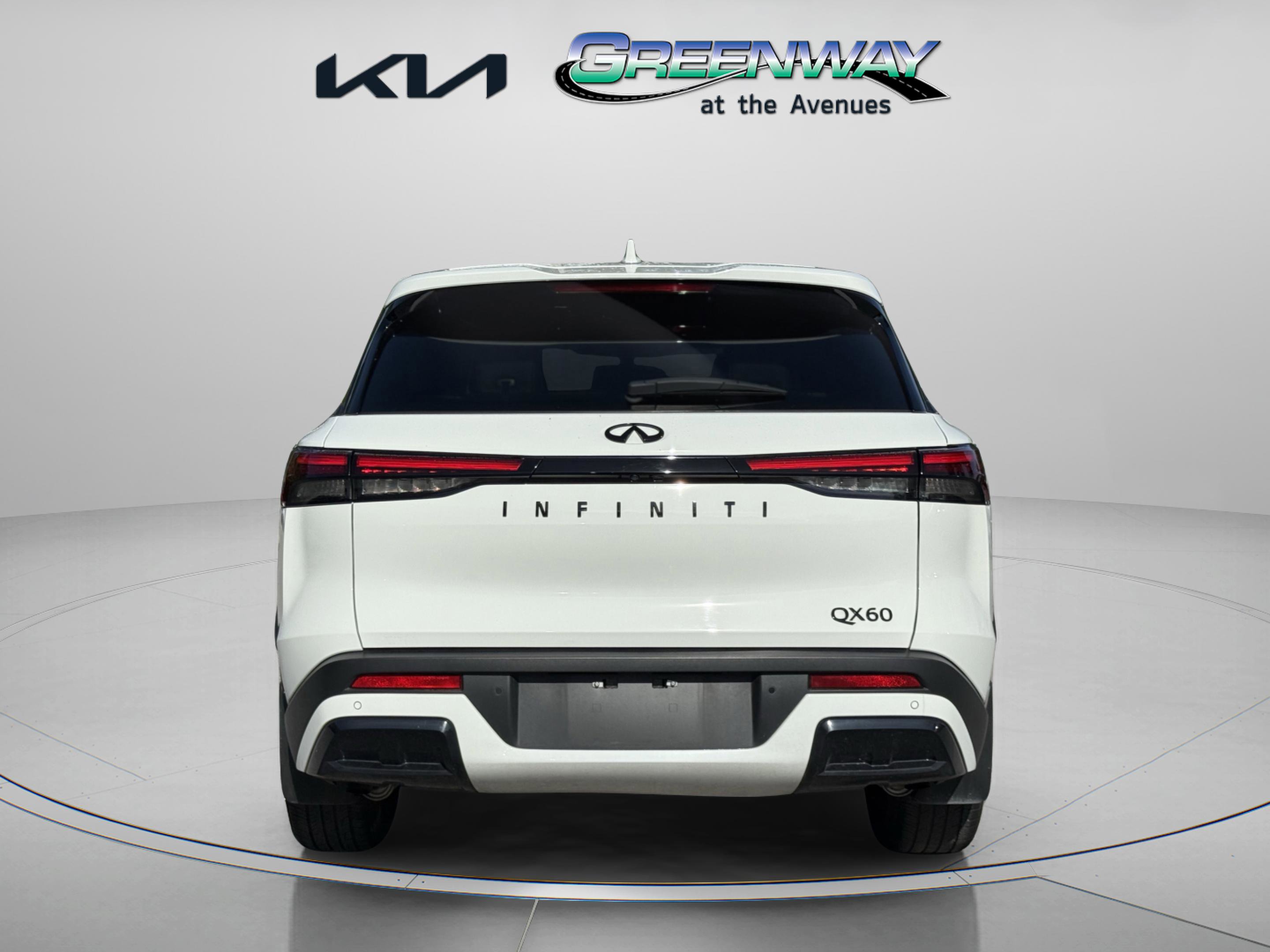 Used 2025 INFINITI QX60 Pure FWD image 6