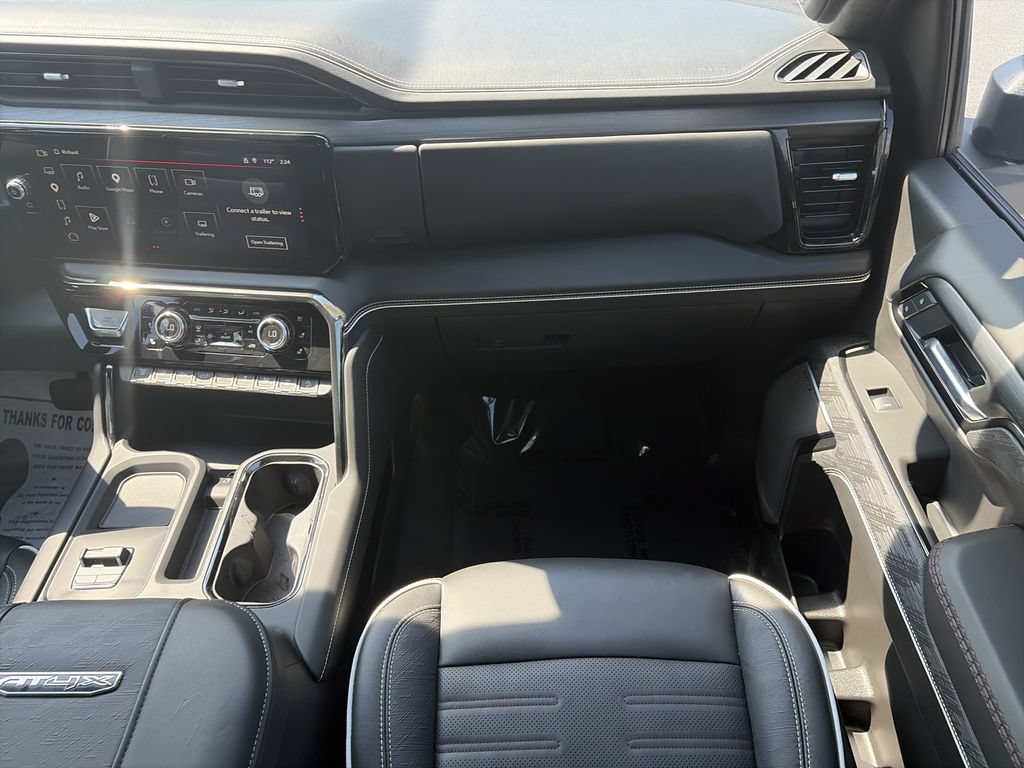 Used 2025 GMC Sierra 2500 AT4X AWD/4WD image 17