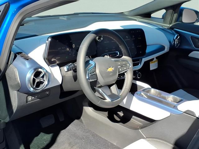 New 2026 Chevrolet Equinox EV LT AWD/4WD image 8