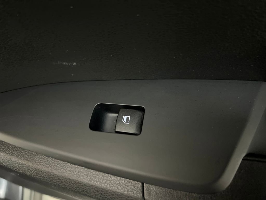 Used 2024 Kia Sportage LX image 20