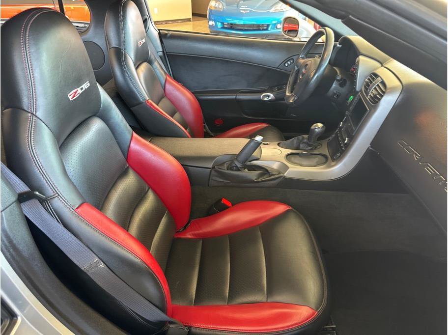 Used 2007 Chevrolet Corvette Z06 w/ Preferred Equipment Group RWD image 33