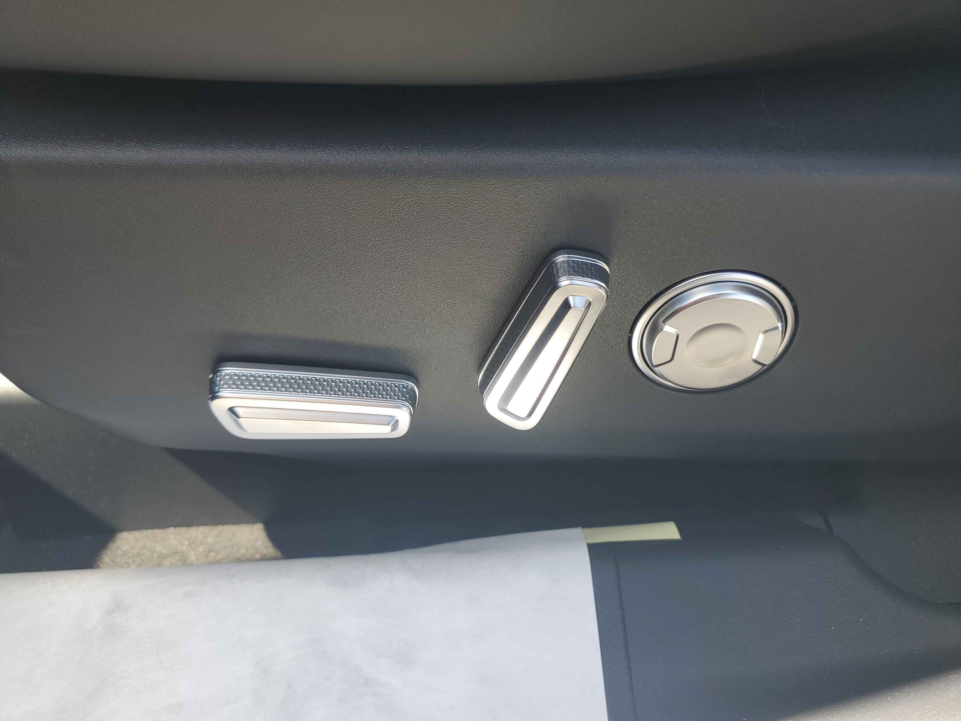 New 2026 Lincoln Nautilus Premier AWD/4WD image 11