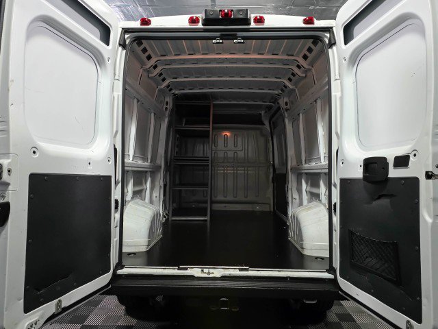 Used 2021 RAM ProMaster 2500 w/ Convenience Group FWD image 11