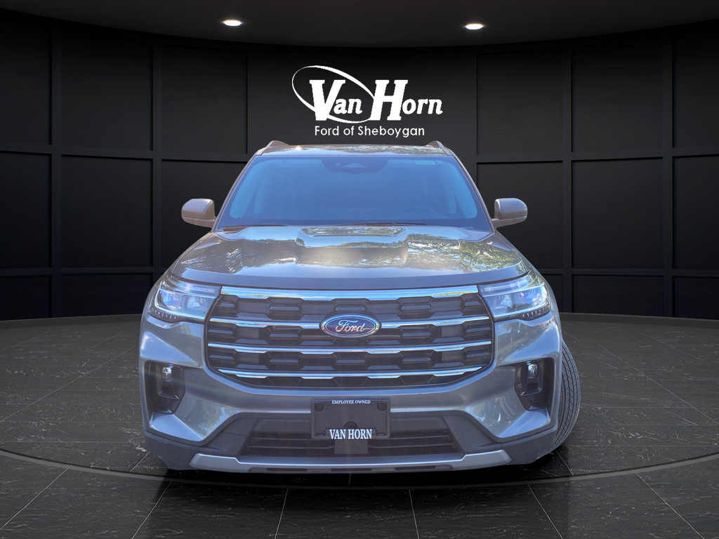 New 2026 Ford Explorer Active w/ Active Comfort Package AWD/4WD image 2