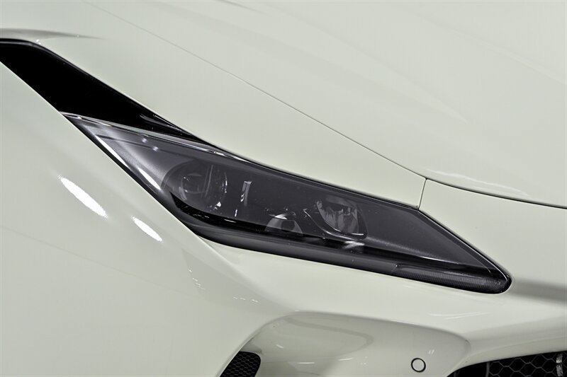 Used 2022 Ferrari F8 Tributo RWD image 4