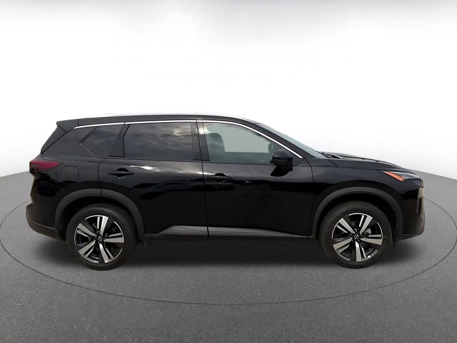 Used 2026 Nissan Rogue SL AWD/4WD image 15