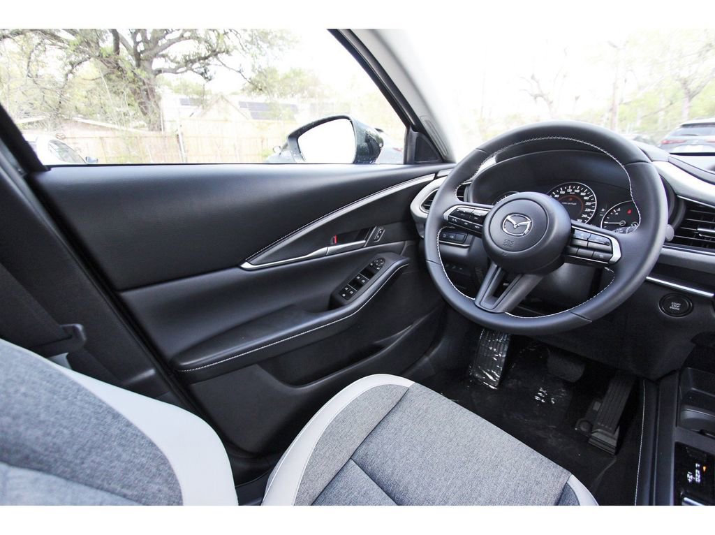 New 2026 MAZDA CX-30 Aire Edition image 6