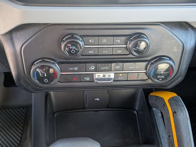 Used 2022 Ford Bronco Badlands w/ Sasquatch Package AWD/4WD image 23