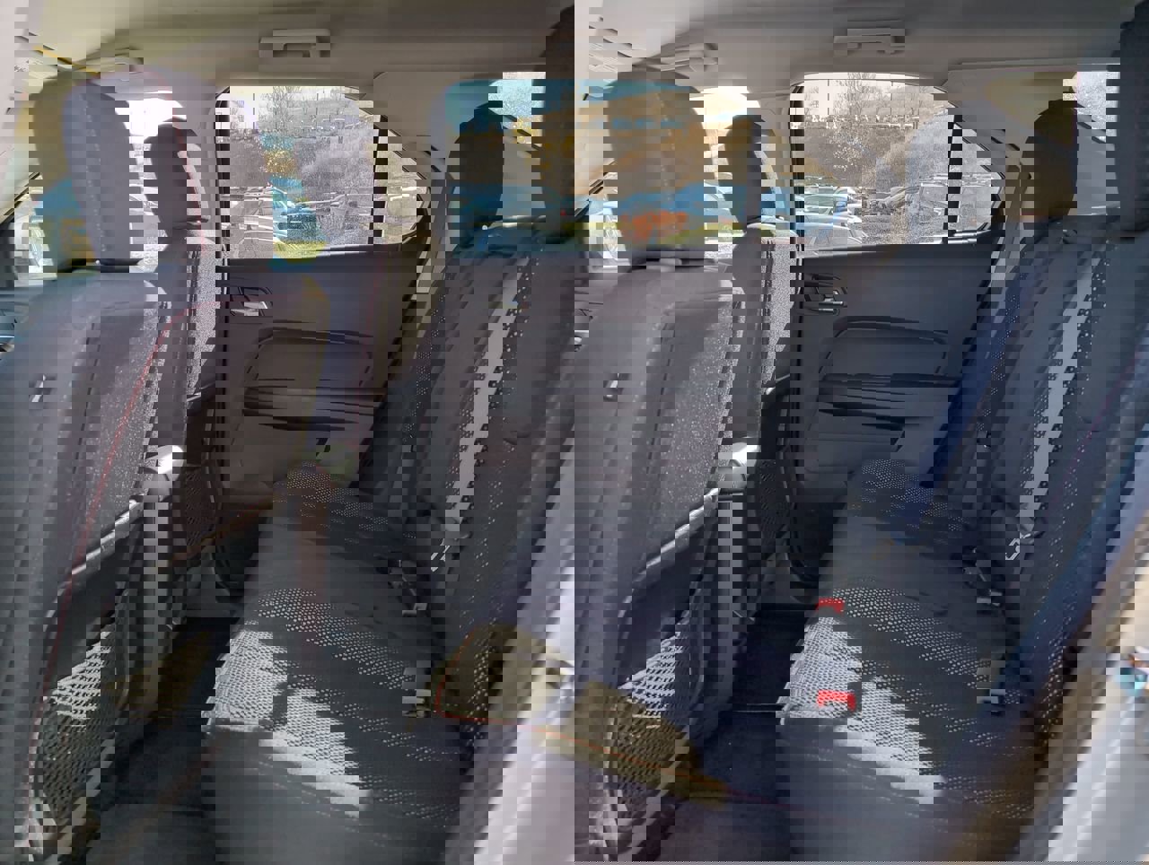 Used 2015 Chevrolet Equinox LT w/ Driver Convenience Package image 12