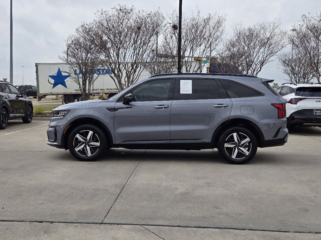 Certified 2023 Kia Sorento S image 12