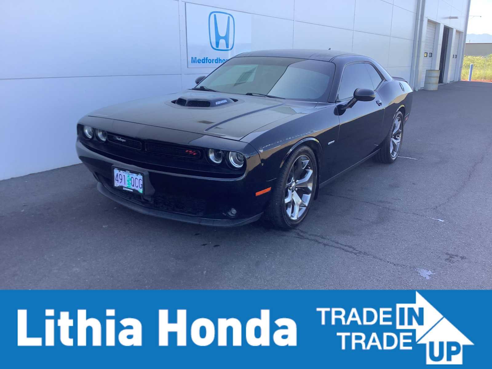 Used 2015 Dodge Challenger R/T Plus RWD image 1
