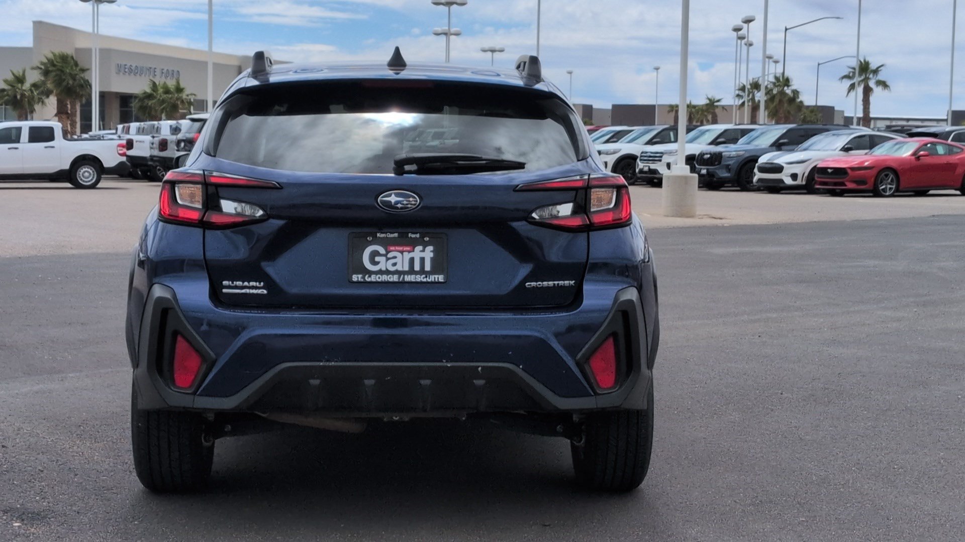Used 2025 Subaru Crosstrek 2.5i Premium AWD/4WD image 4