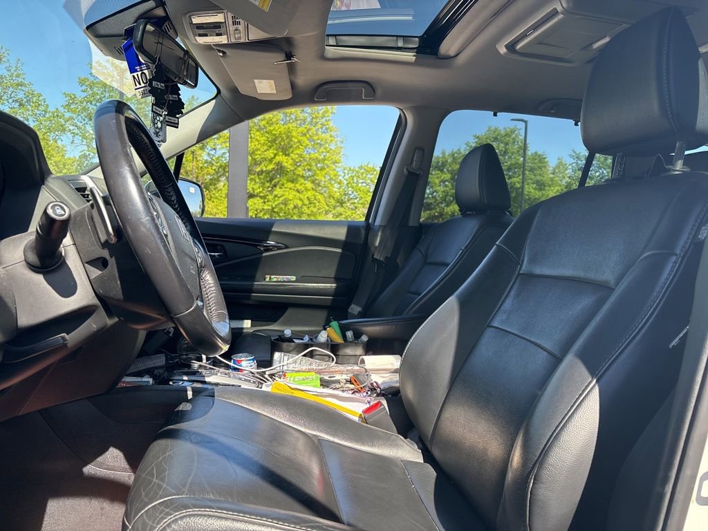 Used 2018 Honda Pilot Touring image 17