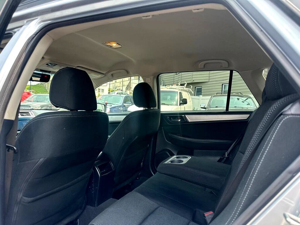 Used 2017 Subaru Outback 2.5i Premium image 19