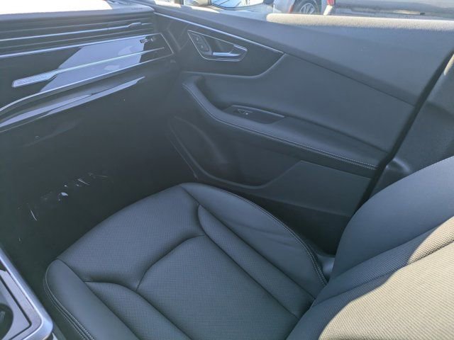 Used 2025 Audi Q7 2.0T Premium Plus w/ Premium Plus Package image 15