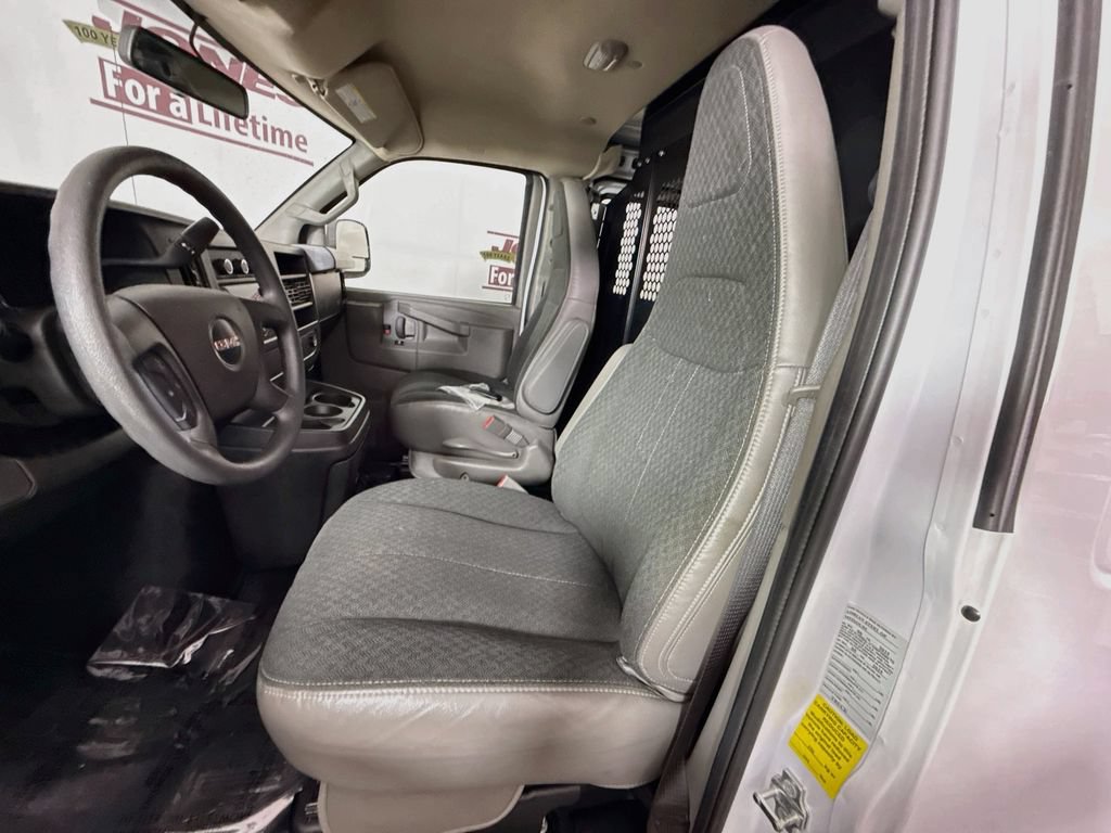 Used 2025 GMC Savana 2500 w/ Driver Convenience Package RWD image 22